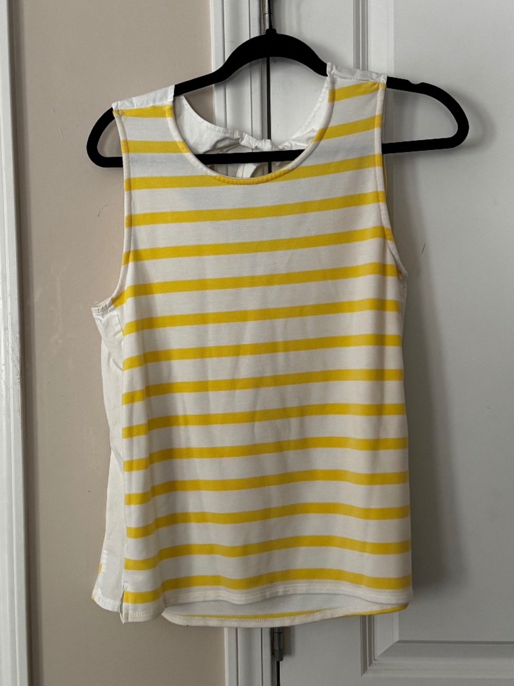 Crown and ivy size large tank